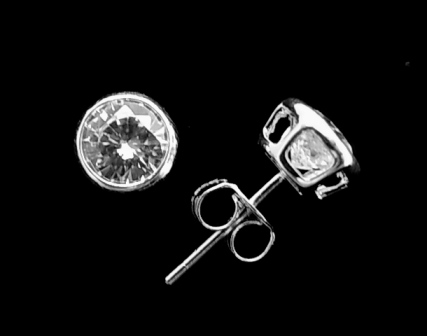 Pendientes Circonitas 6 Mm. en Plata de ley